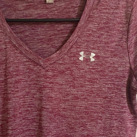 6 Under Armour Women’s Short Sleeve Tees - Black, Pink, Gray, and Maroon S M - Picture 13 of 13